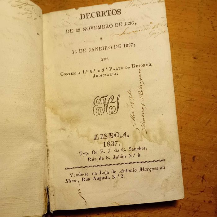 Decretos de 29 de Novembro de 1836, e 13 de Janeiro de 1837