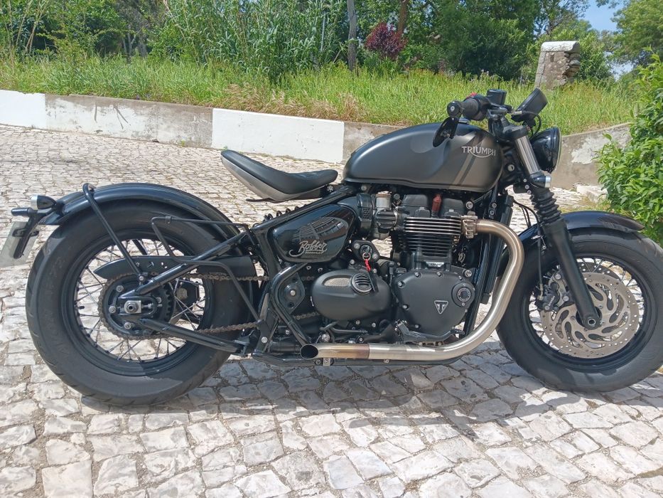 Triumph bobber 1200