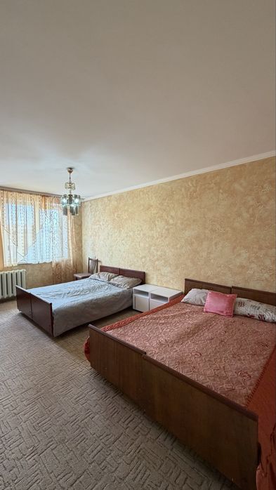 3к район рынка СКД (62кв) комнаты изолированы, не угловая, есть балкон