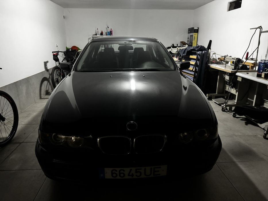 BMW e39 520d  bem estimada
