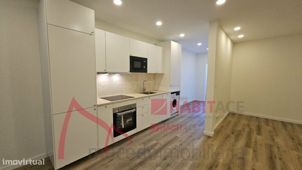 Apartamento T1+ escritório em S. Vicente