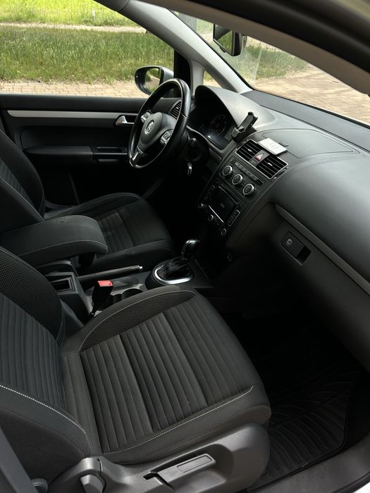 Volkswagen touran 2015 2.0 tdi автомат