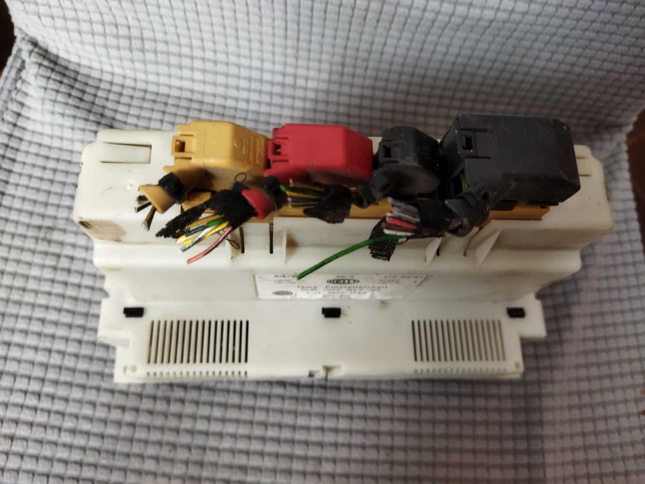 Panel nawiewu klimatronika Passat B5 Audi A4 B5 HELLA 1J1907.044