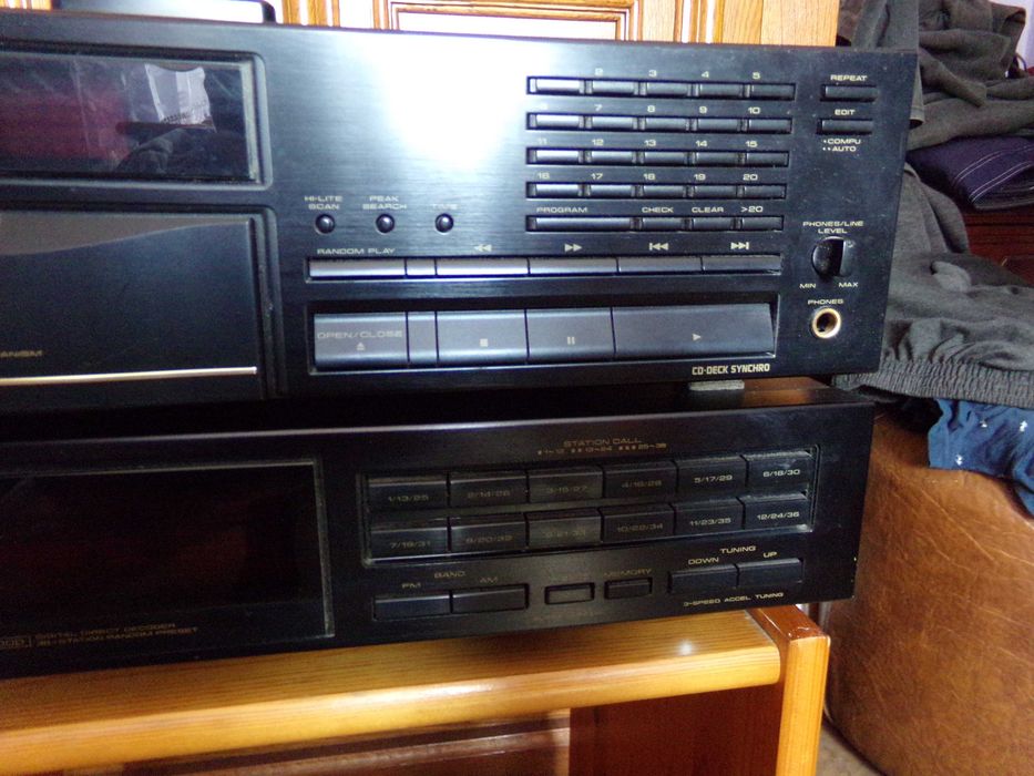 Pioneer F-449 tuner .