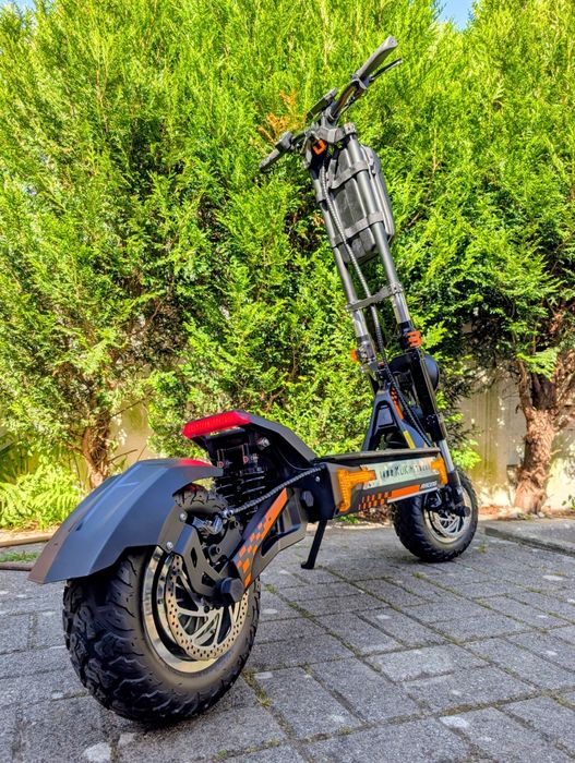 Trotinete Elétrica KuKirin G4 MAX com 2 Motores Duplos (3200W) Velocidade 86KM/h