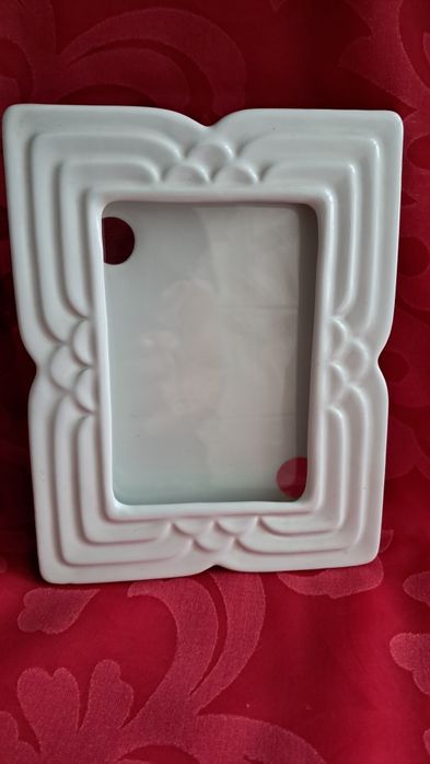 Two ceramic picture frames422804911576862723