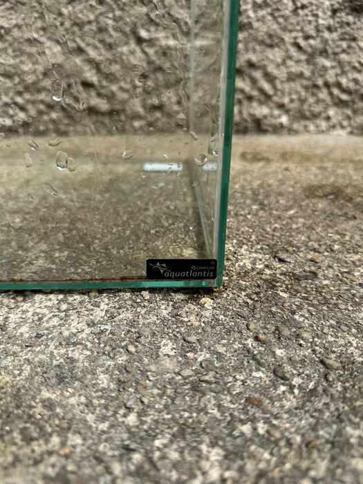 Aquário cubo Aquatlantis – vidro – bom estado