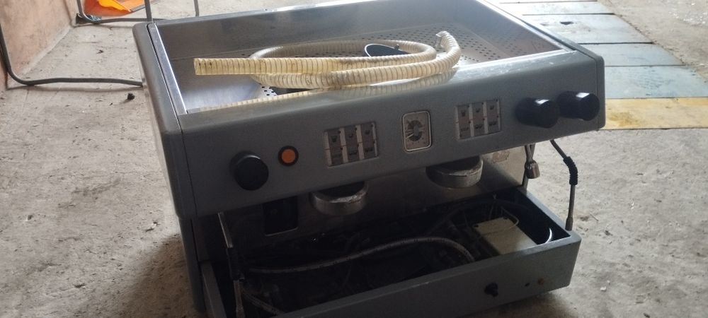 Продам кофемашину