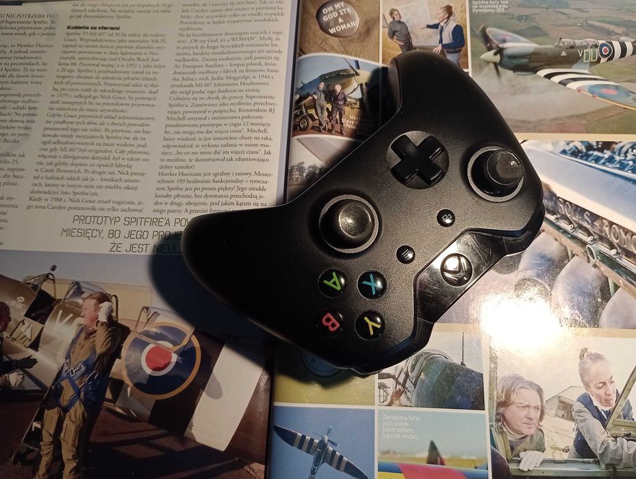 Pady do XBOX , biały Xbox Wireless Controller