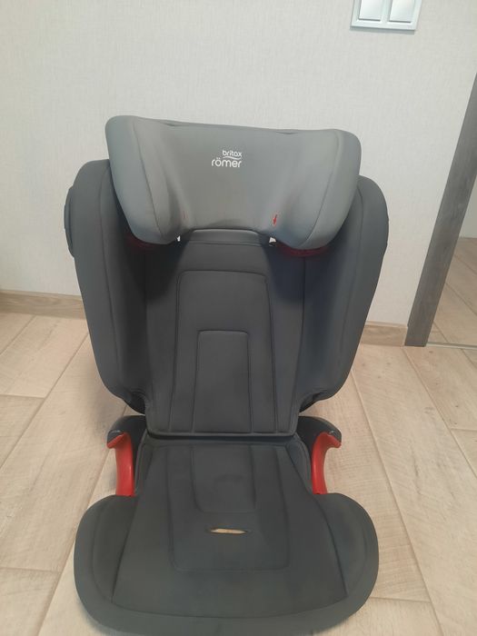 Автокрісло Britax-Romer KIDFIX S