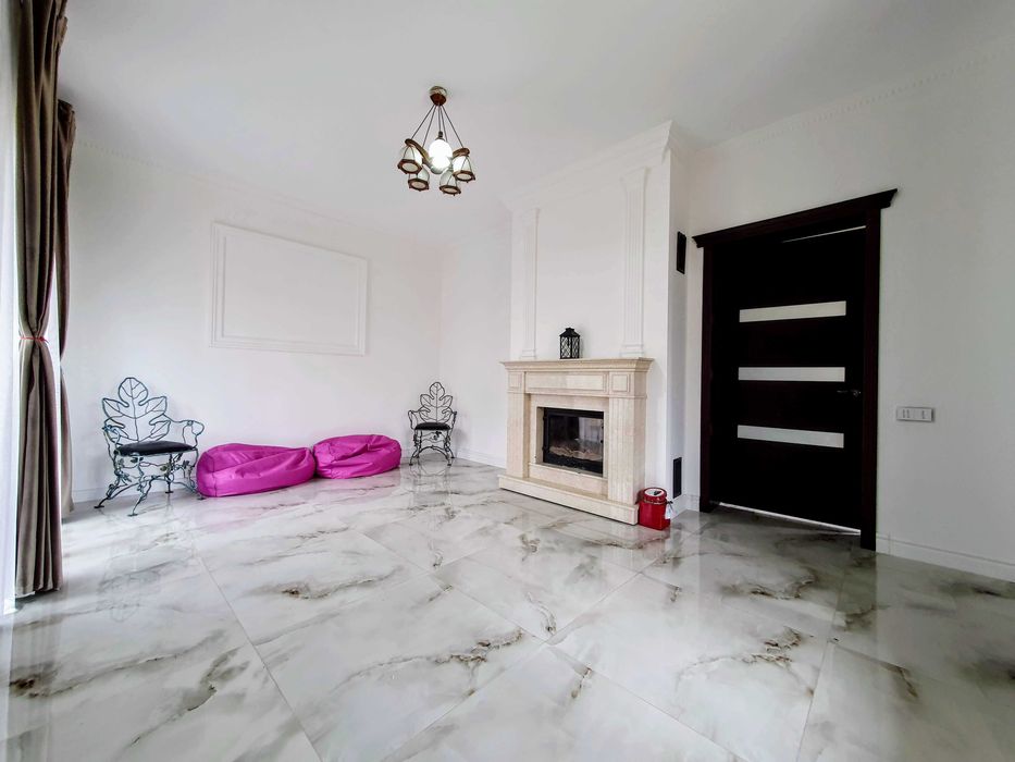 Здається 5-ти кімнатний БУДИНОК на ДОСЛІДНІЙ СТАНЦІЇ. Гараж на 2 авто.