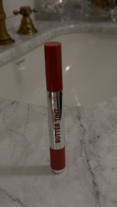 Nowy tonujący  balsam do ust Bourjois Butter Tint 01 Rose Fondant