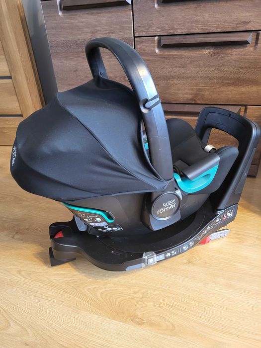 BRITAX BABY SAFE 3 i-Size fotelik 0-13kg z bazą ISOFIX