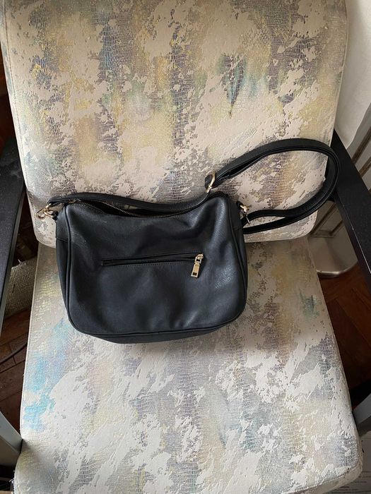 carteira preta de senhora