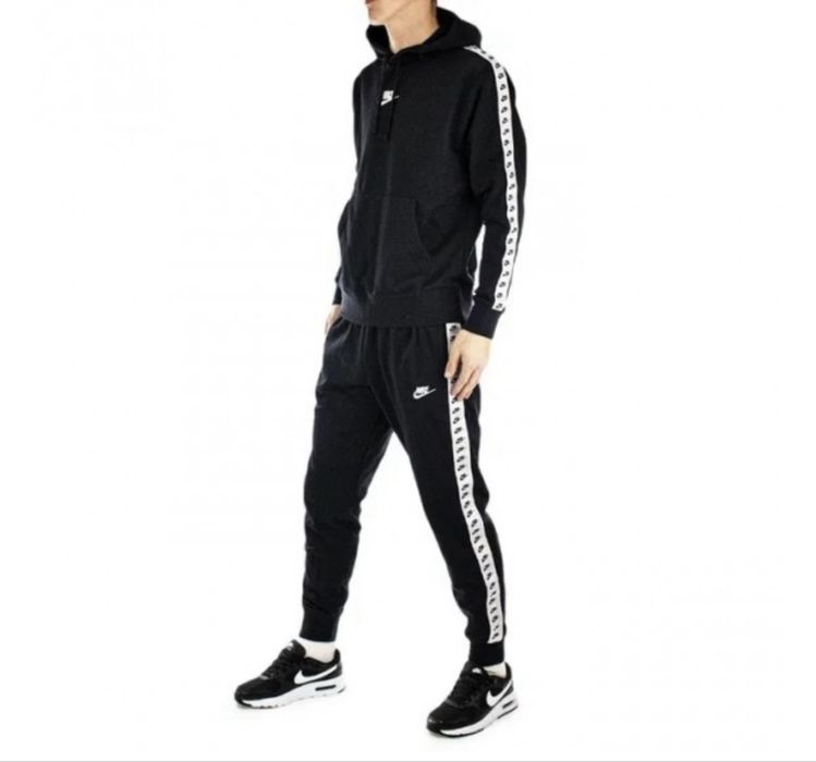 Оригінальний Костюм Nike Essential Hooded Tracksuit.  / L /