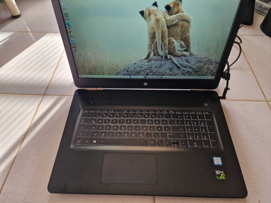 HP Pavilion 17-ab312ng