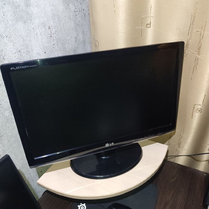 Монітор 22" LG Electronics W2253TQ-PF Black