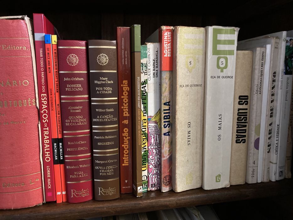 Livros vários. Excelente estado.
