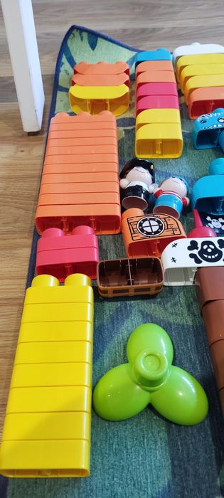 Brinquedo para encaixar tipo Lego