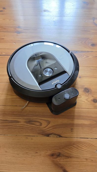 Irobot Roomba i7 uszkodzony