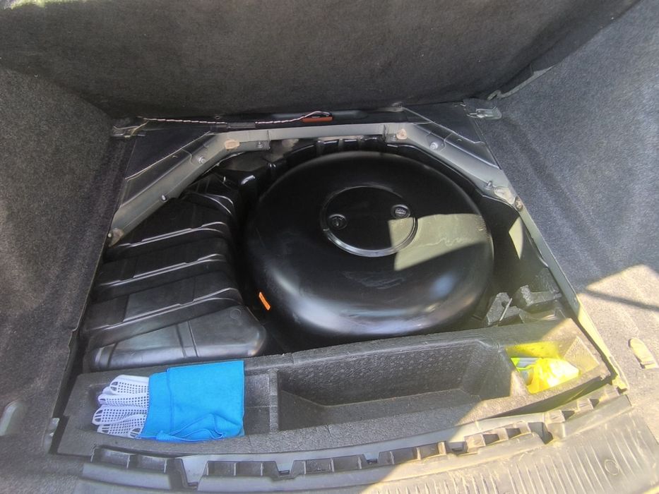 Продам власний автомобіль Рено Меган2