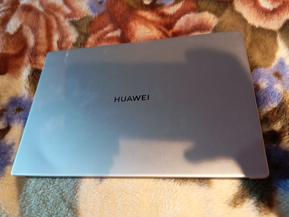 Huawei model NbB-WAH9Q