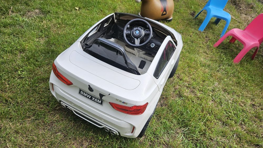 Samochód BMW X6M pilot dla dzieci
