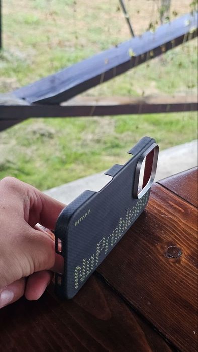 Чехол Pitaka no problemo на IPhone 16 pro