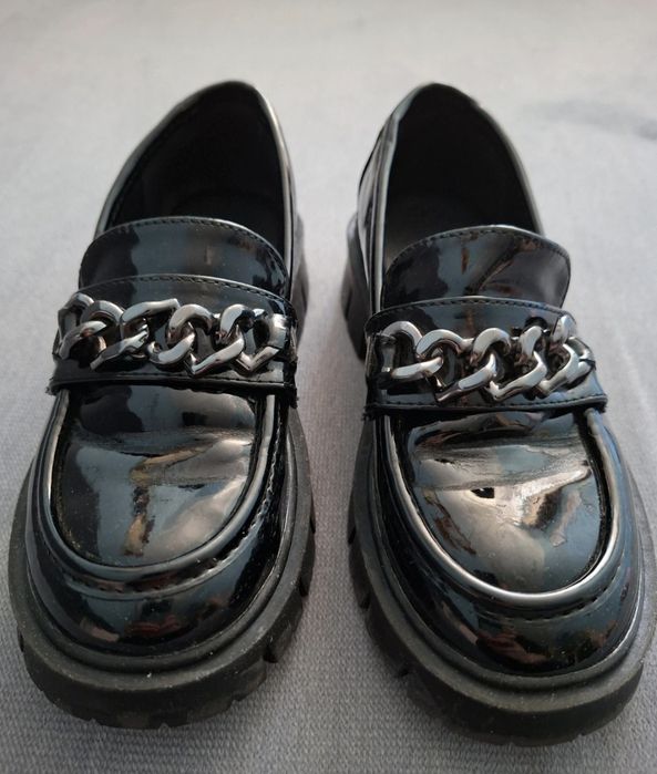 Buty lakierki dla dziewczynki