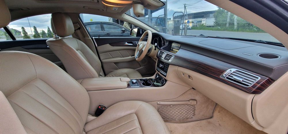 Mercedes Benz CLS W218 550 4 Matick 2012.