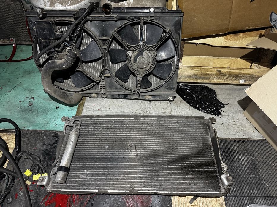 Радиатор Mitsubishi Lancer 9