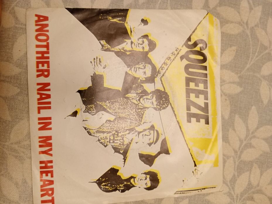 Vinil 7 'pol dos The Squeeze com o single Another nail on my heart.