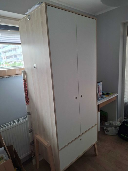 Sprzedam szafę młodzierzową
