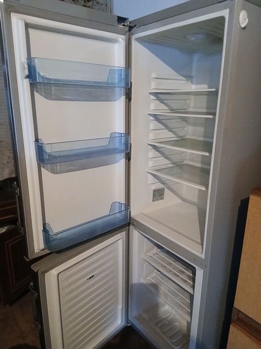 Lodówko zamrażarka używana Amika srebrna