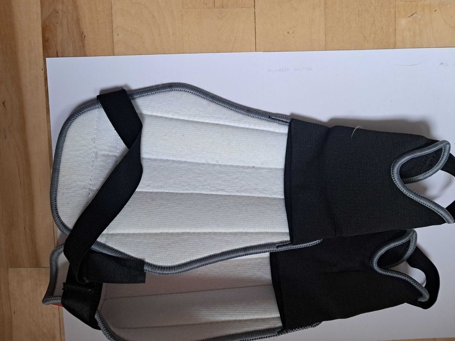 ochraniacze piłkarskie