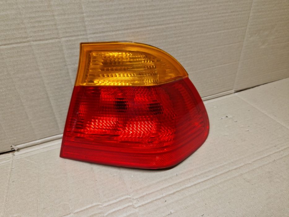 Lampa prawa tylna prawy tył BMW E46 przedlift sedan