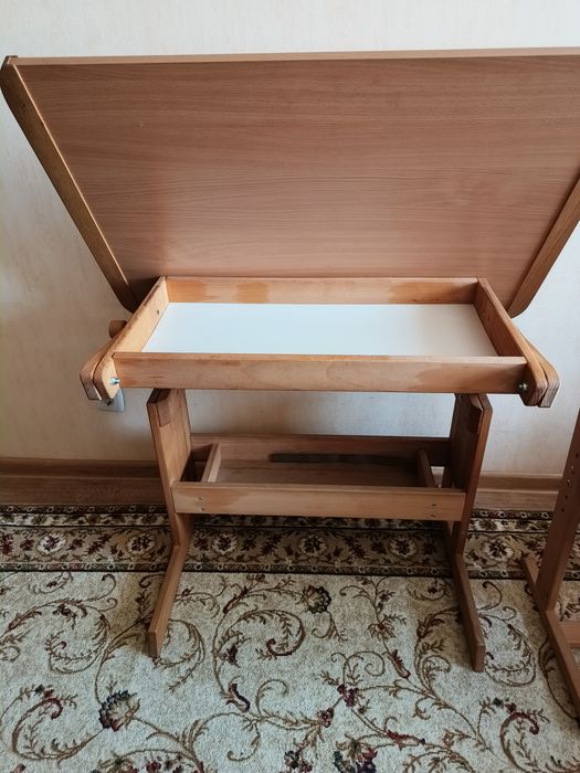 Стіл парта стілець зростаючі