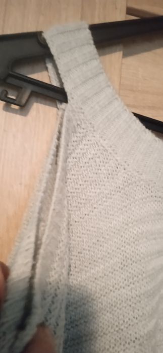 Damski sweterek z odkrytymi ramionam/Oversize, Made In Italy