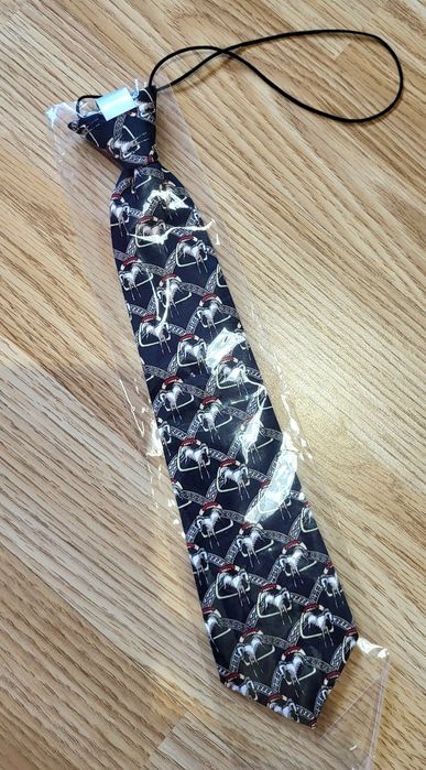 Chłopiecy piekny elegancki krawat na gumce konie