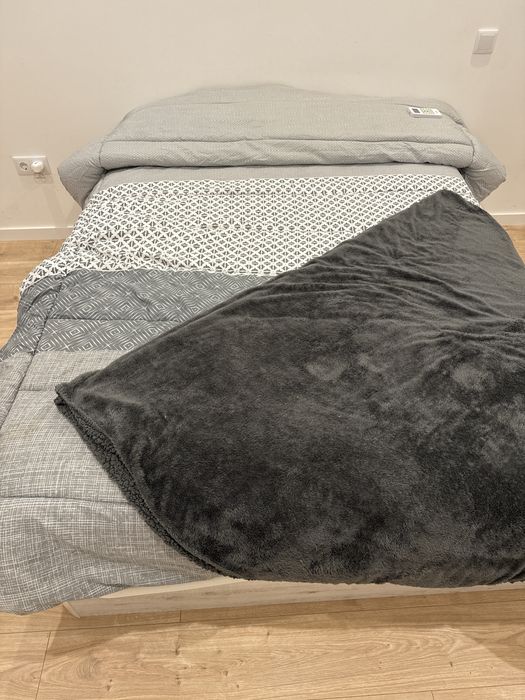 Cama sumier e colchão novos