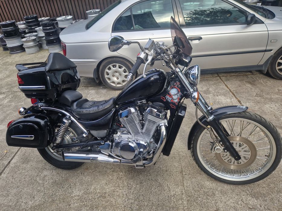 Suzuki Intruder 800