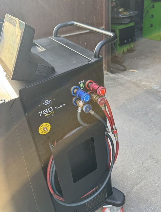 Заправка автокондиционерів диагностика та ремон  R134 та 1234F texa 780