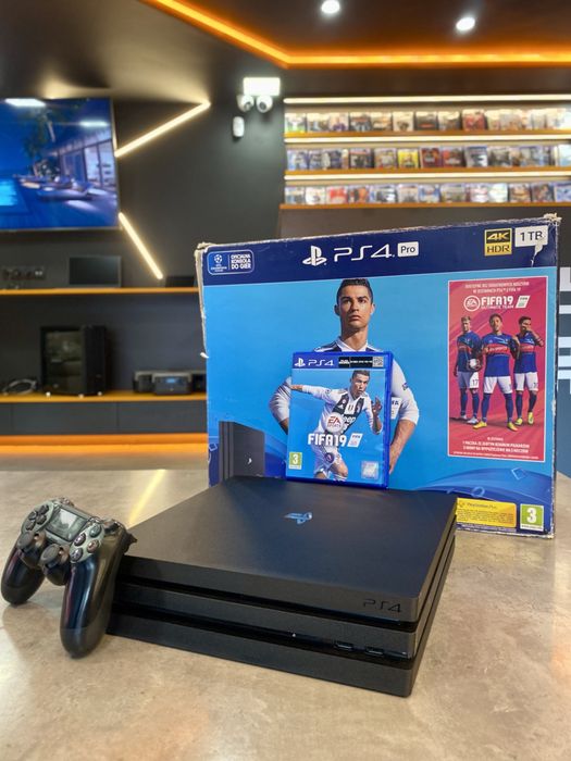 PlayStation 4 Pro + FIFA гарантія 12 місяців