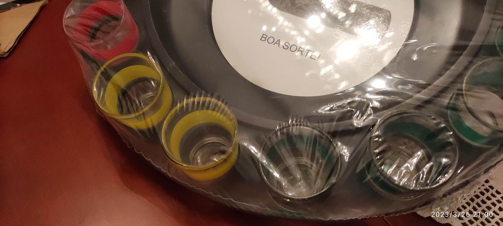 Jogo roleta russa bebidas shots