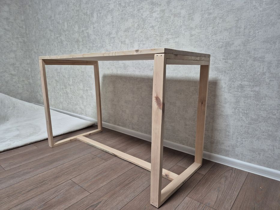 Cосновий стіл,  стиль лофт