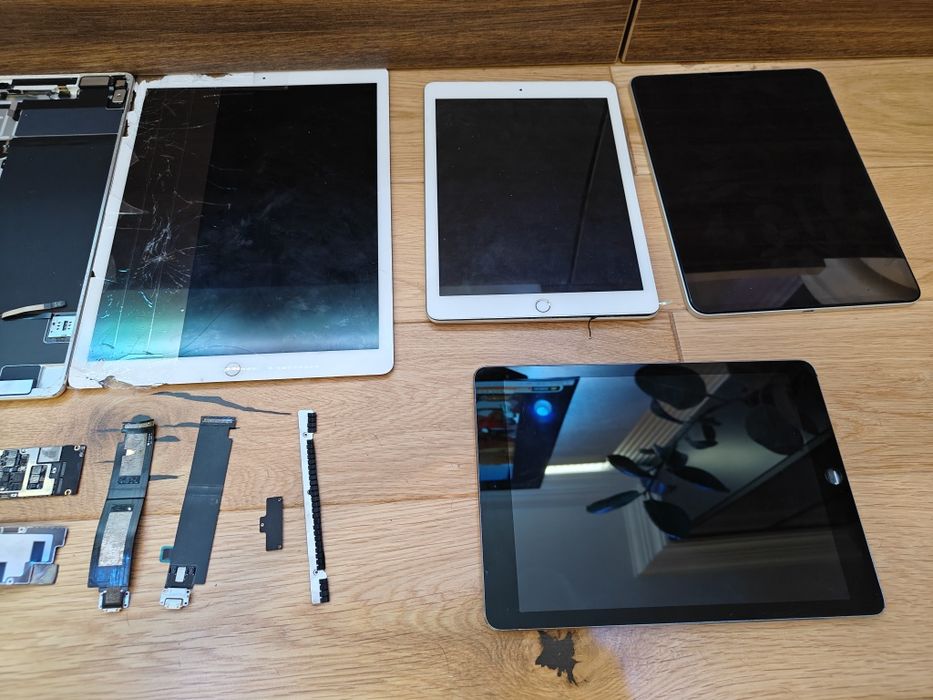 Uszkodzone iPad A1954 A1980 A1652
