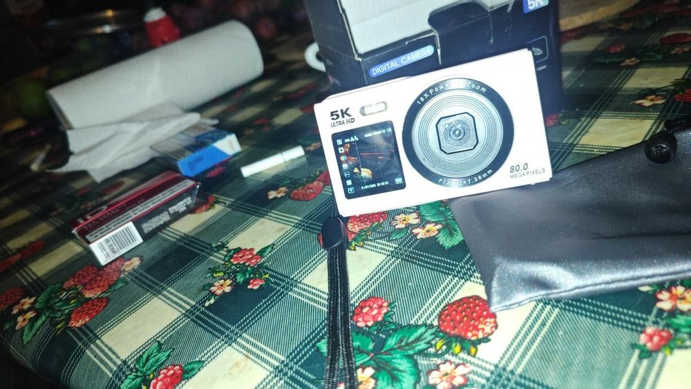 Câmara fotográfica 80mpx