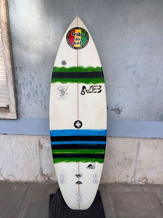 Prancha surf 5'10 com deck