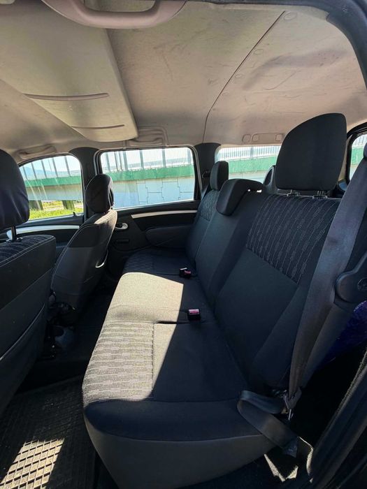 Dacia Logan Black Line