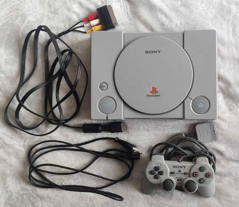 Sony PlayStation 1 + Comando – Excelente Estado